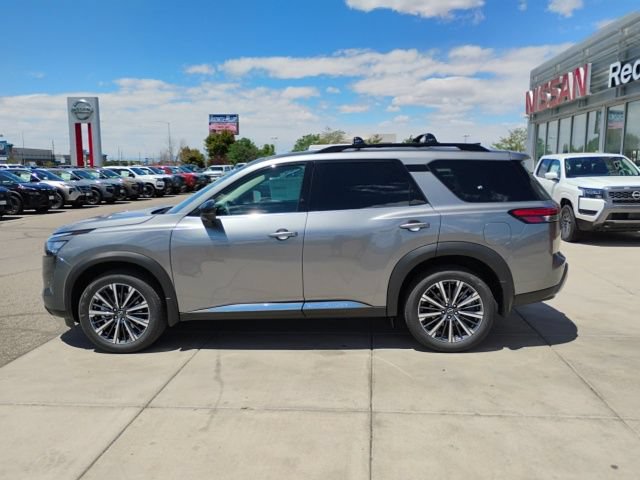 New 2026 Nissan Pathfinder Platinum AWD/4WD image 8