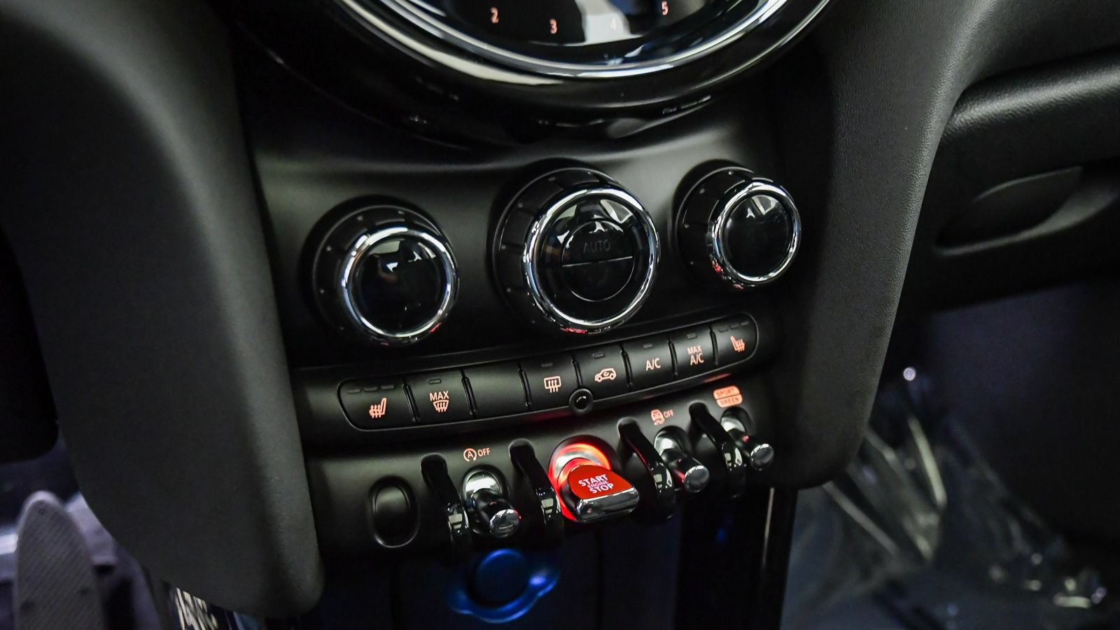 Certified 2024 MINI Cooper S FWD image 21