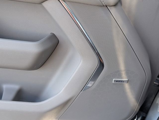 Used 2022 Chevrolet Suburban LT w/ Luxury Package image 29