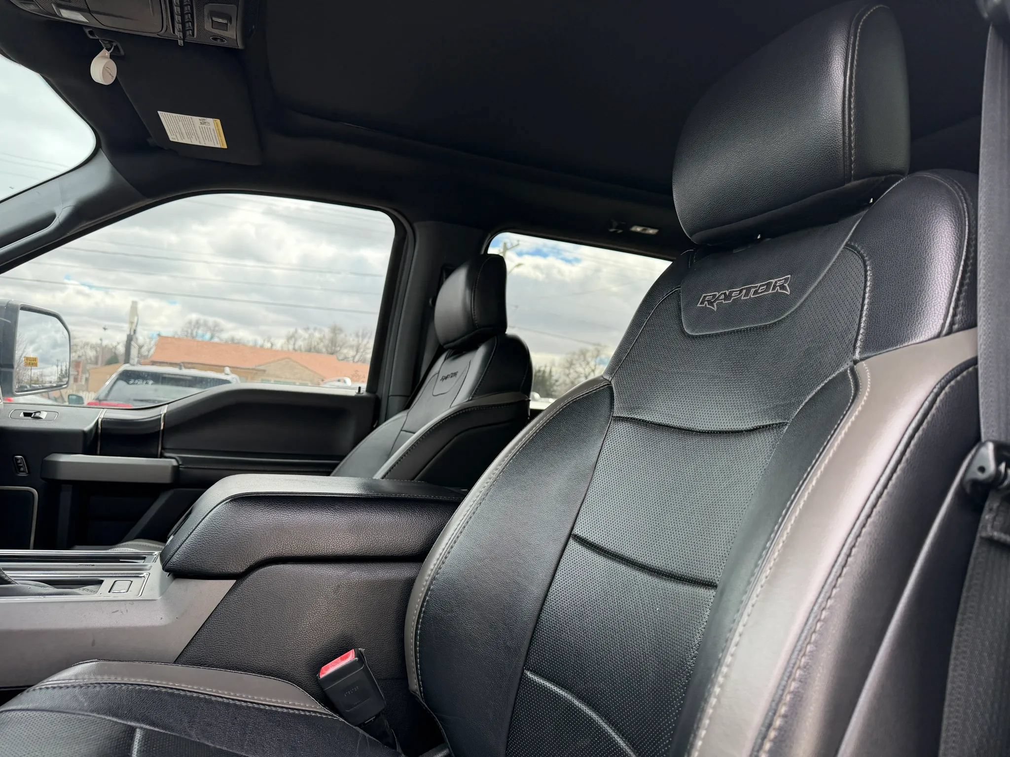 Used 2018 Ford F150 Raptor w/ Equipment Group 802A Luxury AWD/4WD image 18