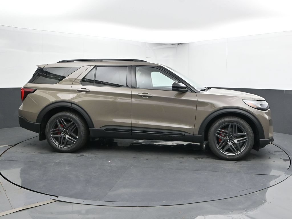 New 2026 Ford Explorer ST w/ Sun And Sound Package AWD/4WD image 3