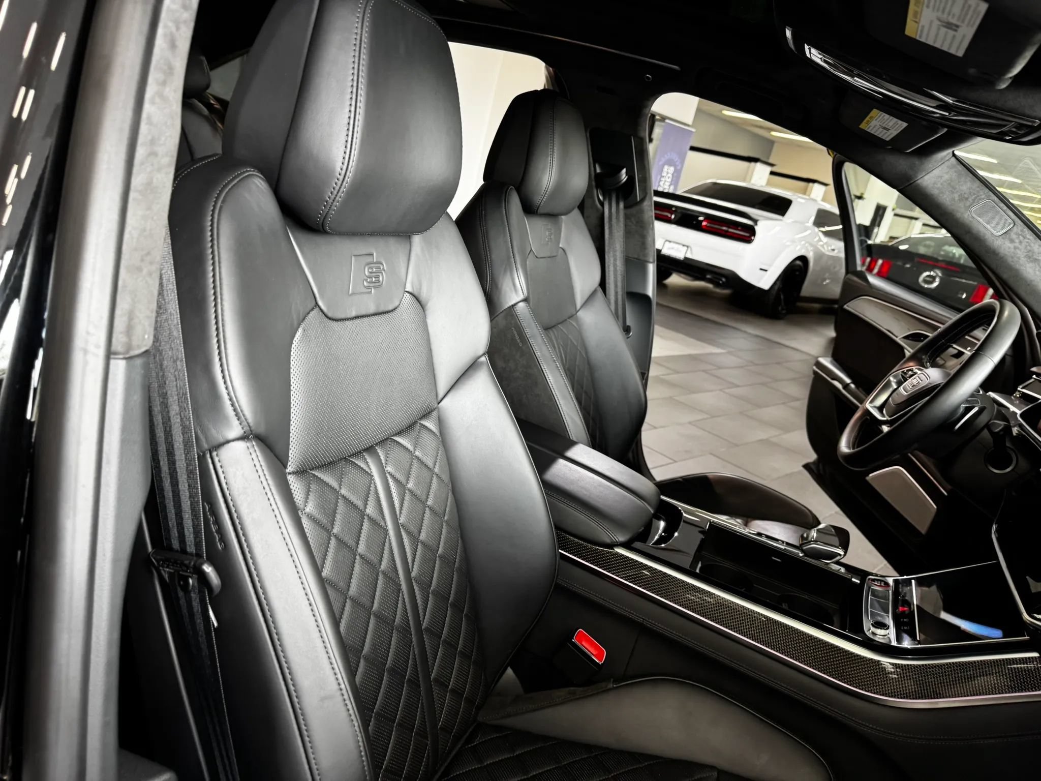 Used 2021 Audi S8 L w/ Full Leather Package AWD/4WD image 15