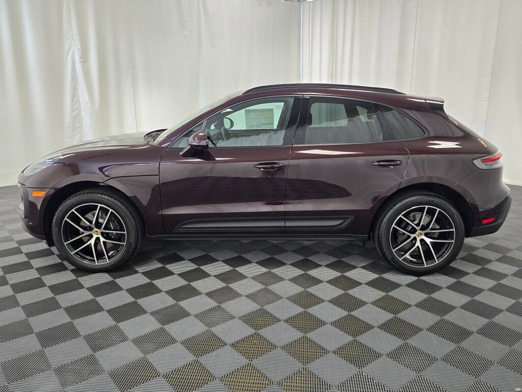 New 2025 Porsche Macan image 2