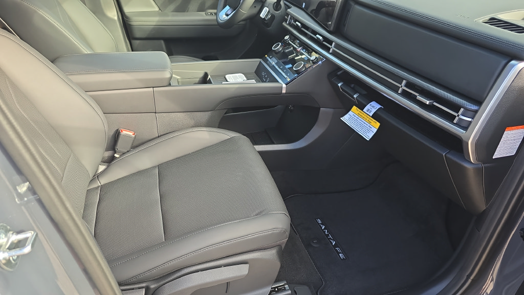 New 2027 Hyundai Santa Fe SEL FWD image 12
