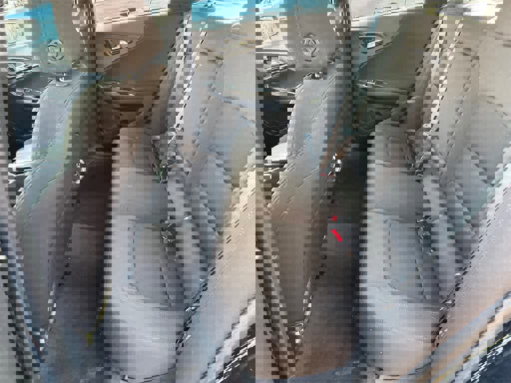 Used 2023 Chevrolet Malibu LT w/ Driver Confidence Package image 8