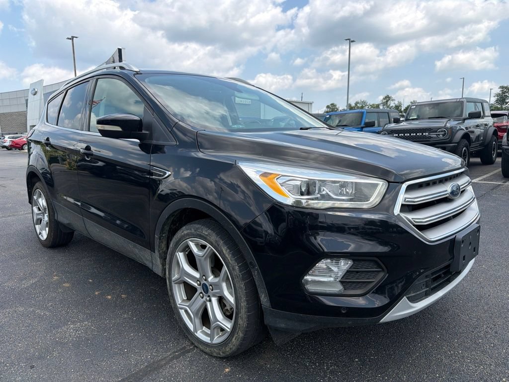 Used 2019 Ford Escape Titanium AWD/4WD image 2