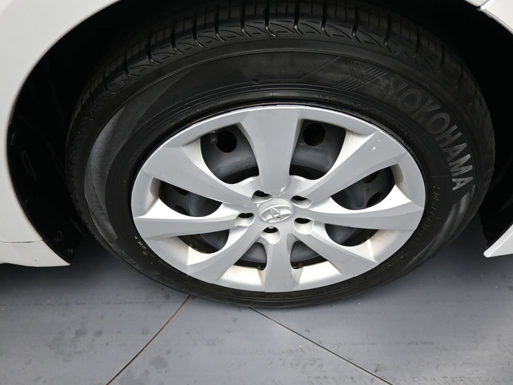 Certified 2022 Toyota Corolla LE FWD image 13