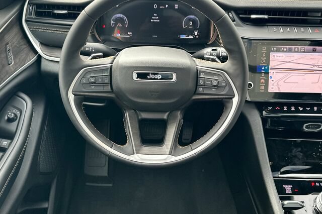 New 2026 Jeep Grand Cherokee L Limited AWD/4WD image 11