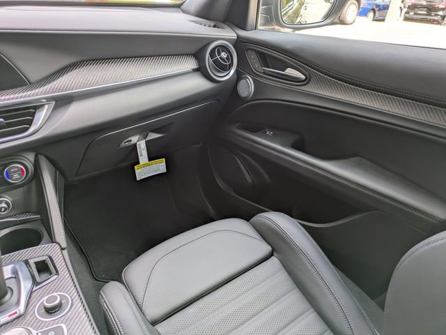 Used 2024 Alfa Romeo Stelvio Quadrifoglio image 20