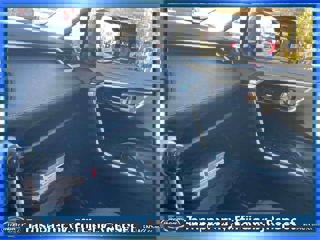 Used 2024 Toyota RAV4 XLE image 33