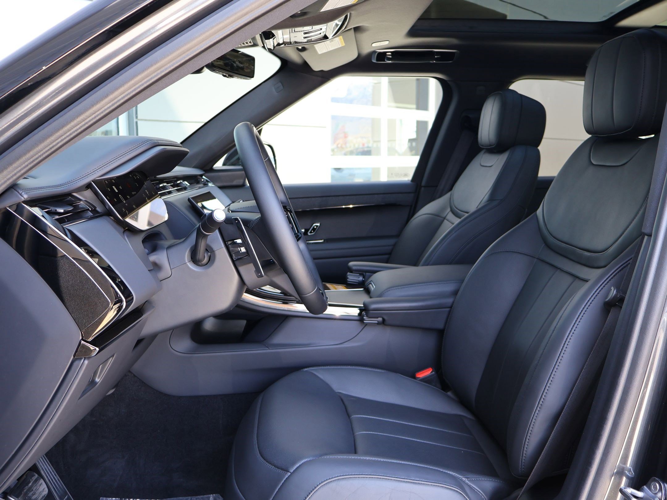 Certified 2024 Land Rover Range Rover Sport Dynamic SE image 24