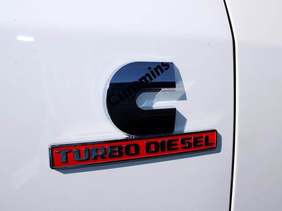 Used 2024 RAM 2500 Tradesman w/ Chrome Appearance Group image 29