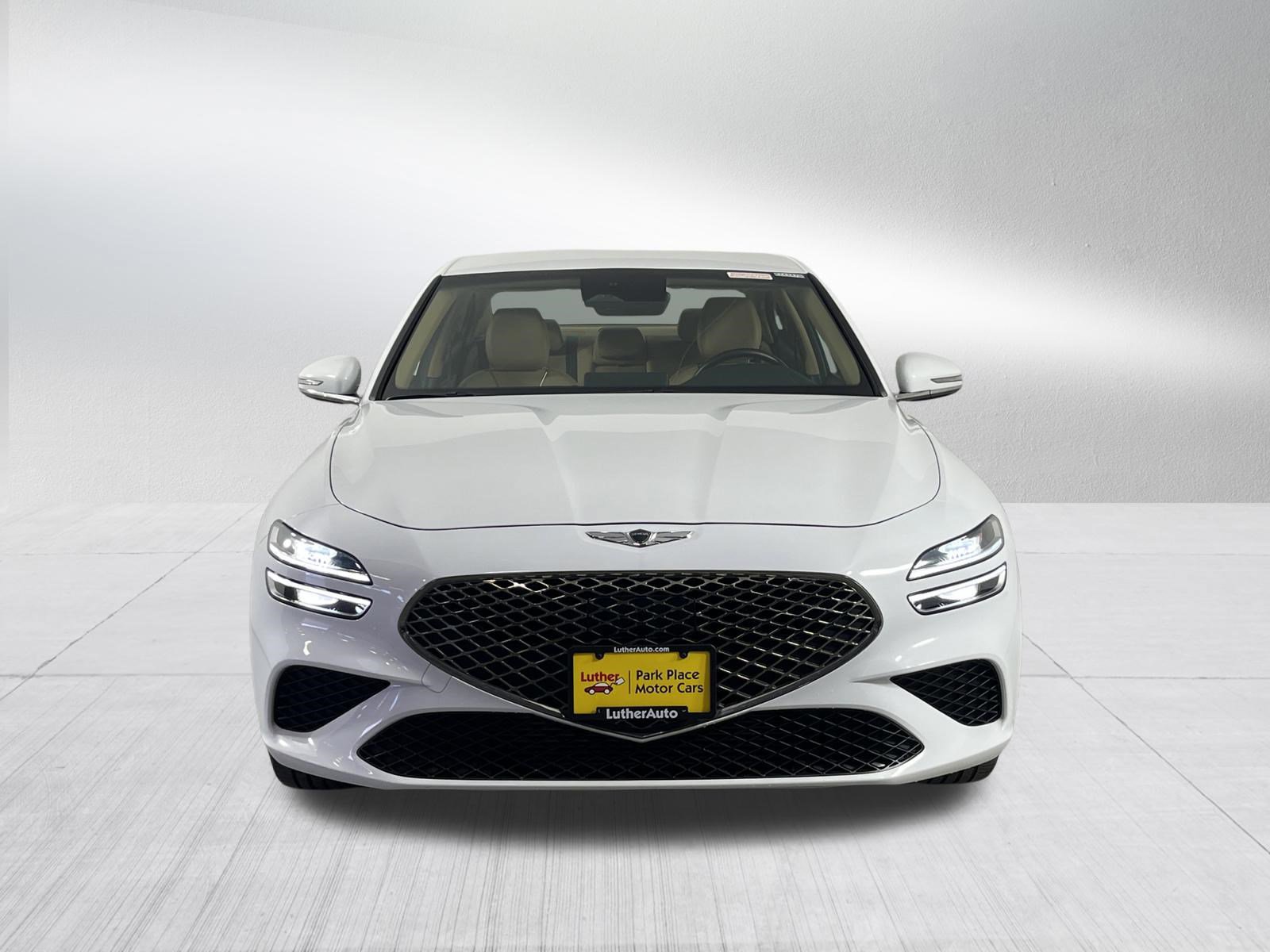 Used 2022 Genesis G70 3.3T image 2