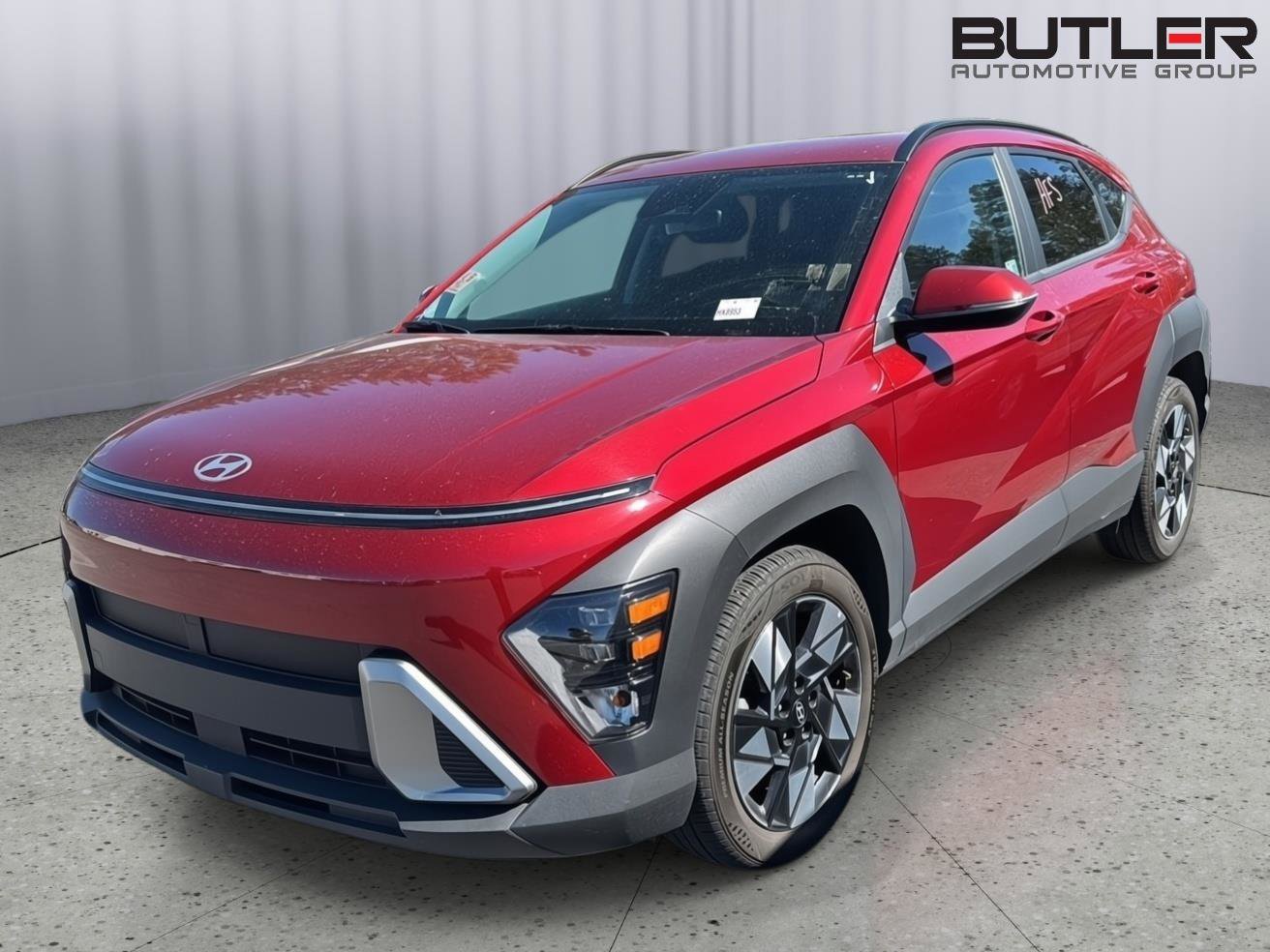 Used 2025 Hyundai Kona SEL image 1