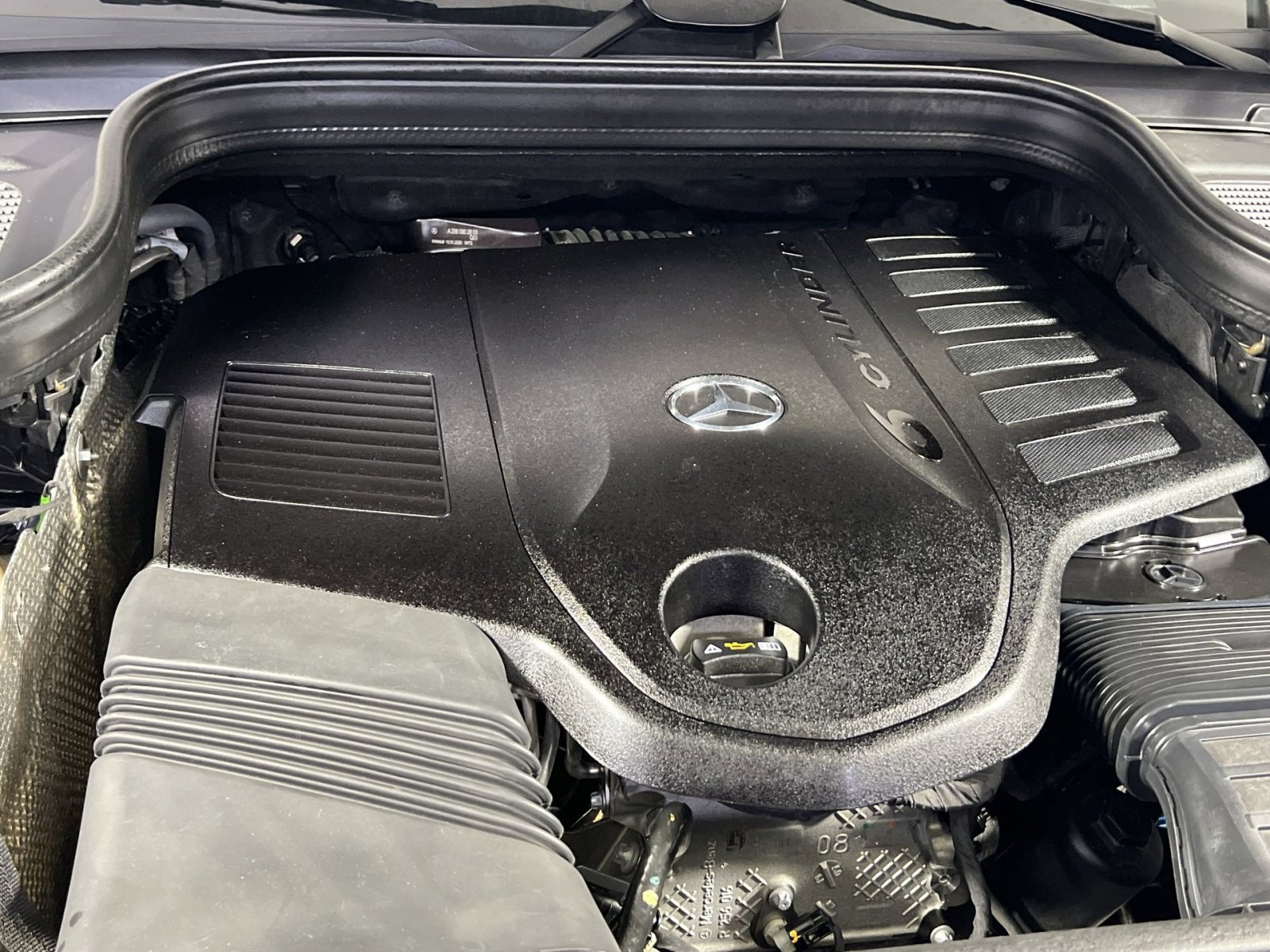 Used 2020 Mercedes-Benz GLS 450 4MATIC image 29