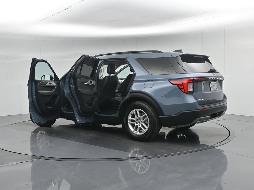Used 2025 Ford Explorer Active w/ Active Comfort Package RWD image 37