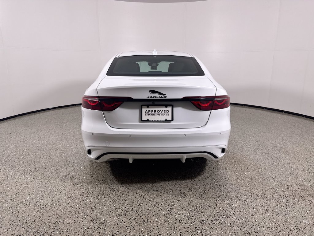 Used 2024 Jaguar XF R-Dynamic SE AWD/4WD image 7