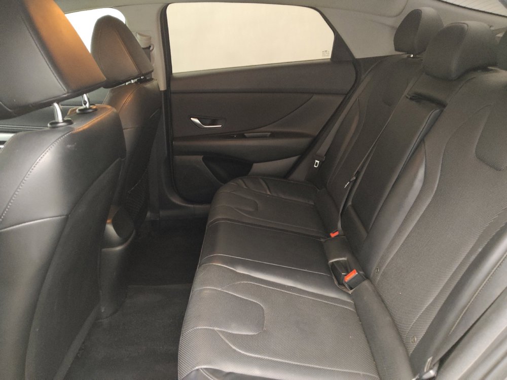 Used 2021 Hyundai Elantra Limited FWD image 18