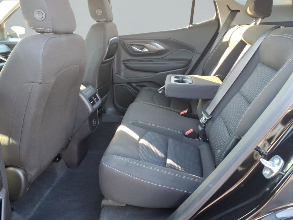 Used 2024 GMC Terrain SLE w/ Driver Convenience Package image 26