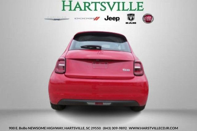 New 2024 FIAT 500 e (RED) image 5