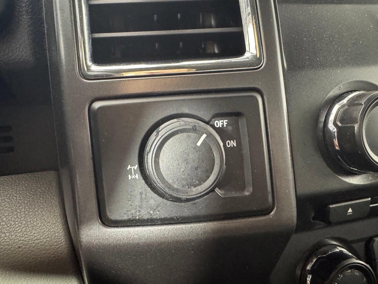 Used 2016 Ford F150 XLT RWD image 19