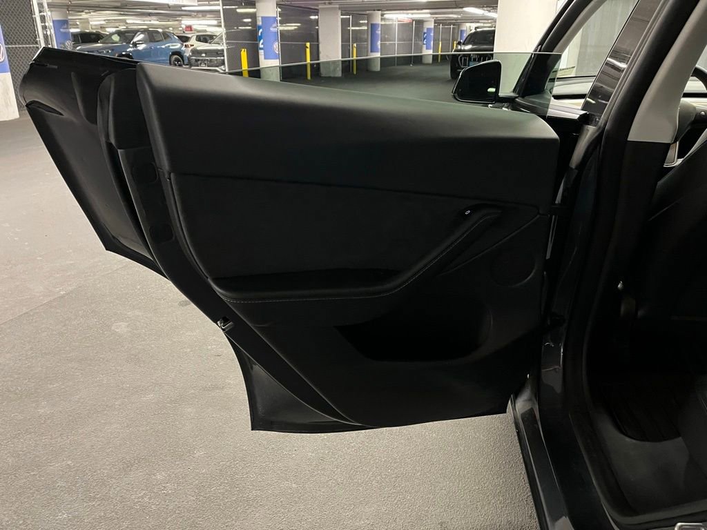 Used 2022 Tesla Model Y Performance image 18