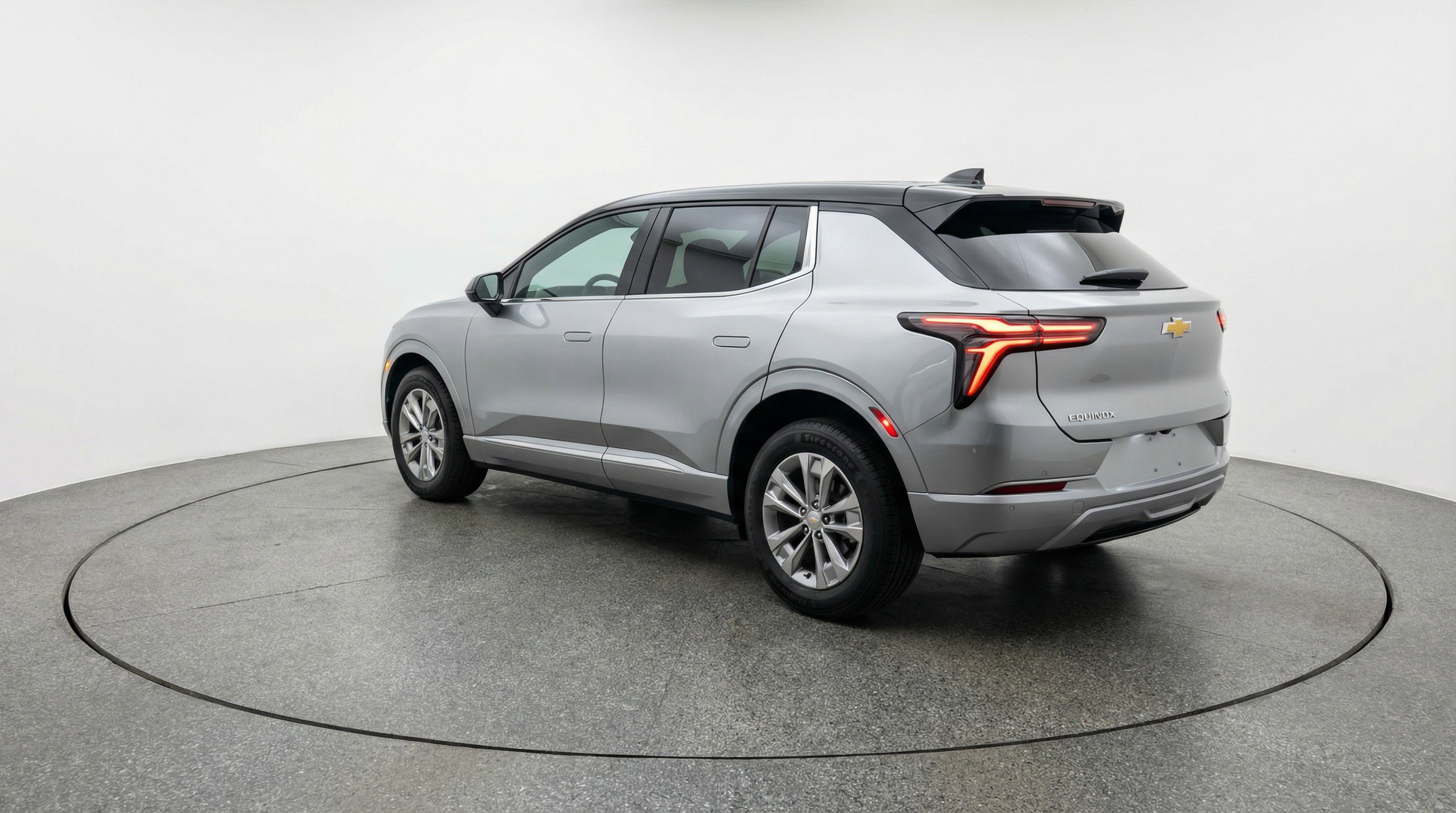 Used 2025 Chevrolet Equinox LT FWD image 6