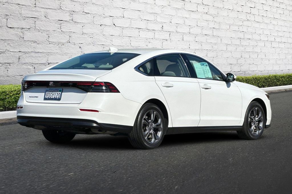 Used 2023 Honda Accord EX image 4