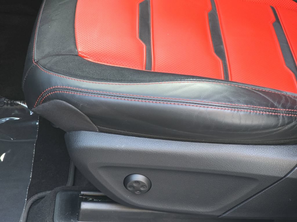 Used 2024 Mercedes-Benz GLE 53 AMG 4MATIC image 32