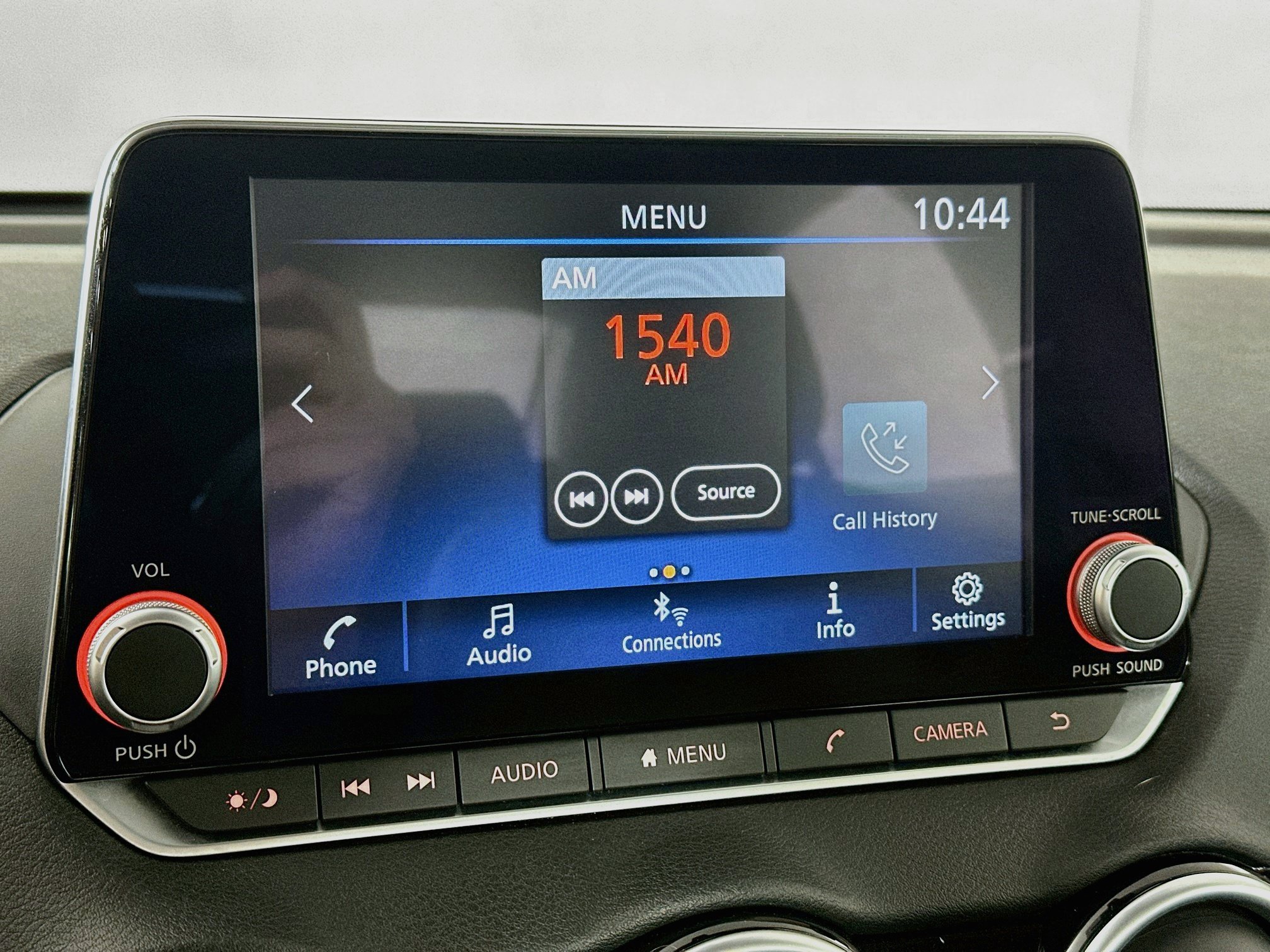 Used 2024 Nissan Sentra SV FWD image 14