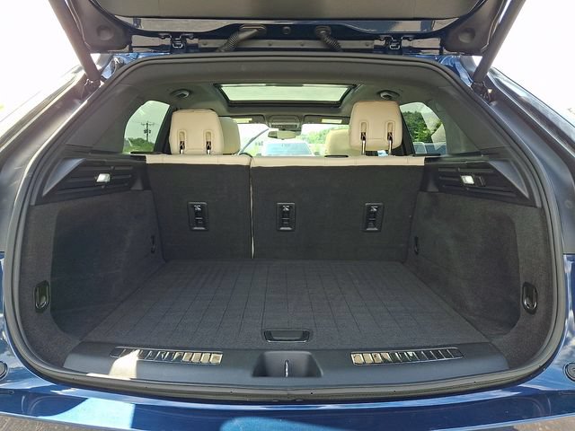 Used 2021 Cadillac XT4 Sport AWD/4WD image 29