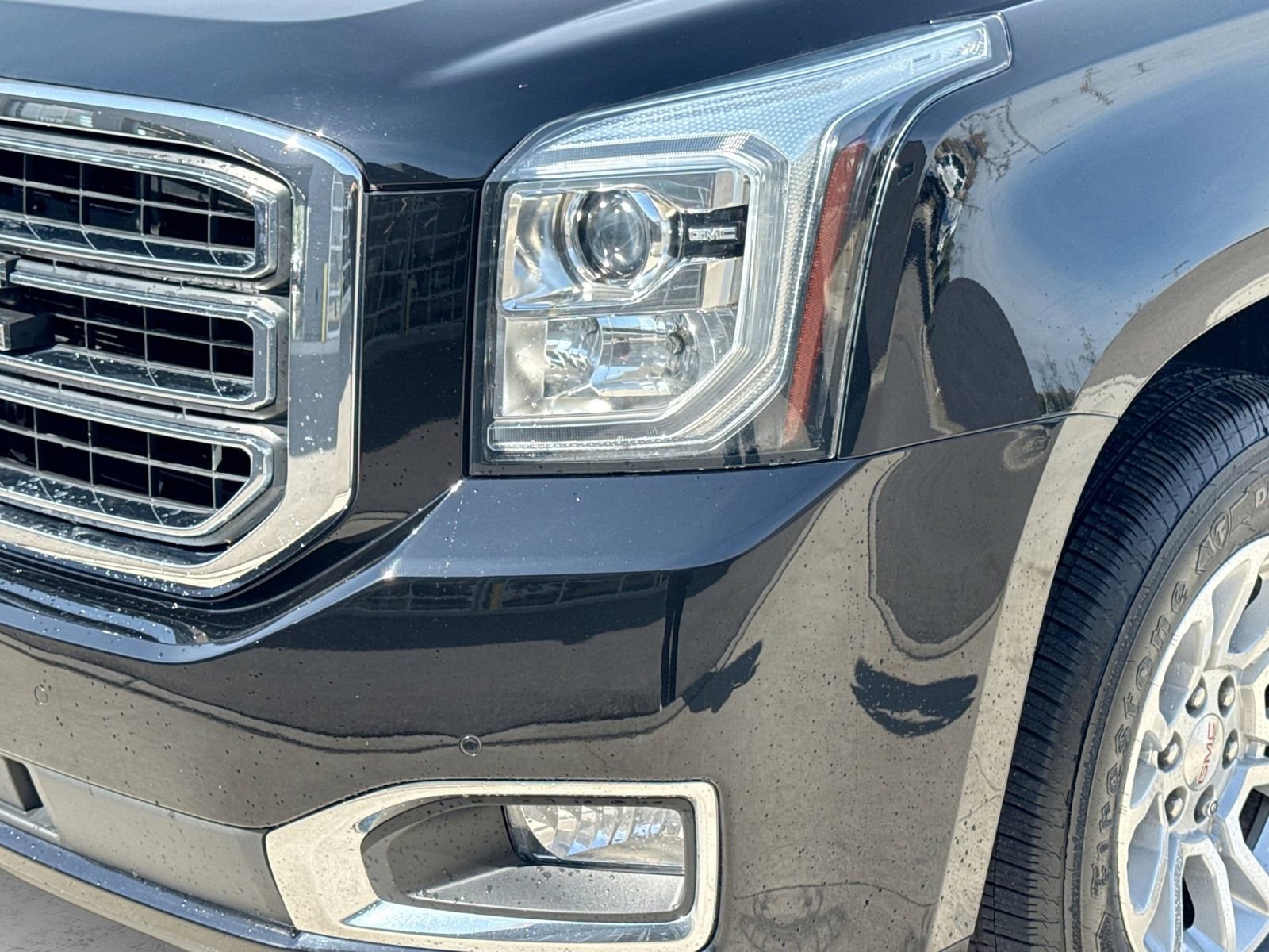 Used 2020 GMC Yukon SLT w/ HD Trailering Package AWD/4WD image 13