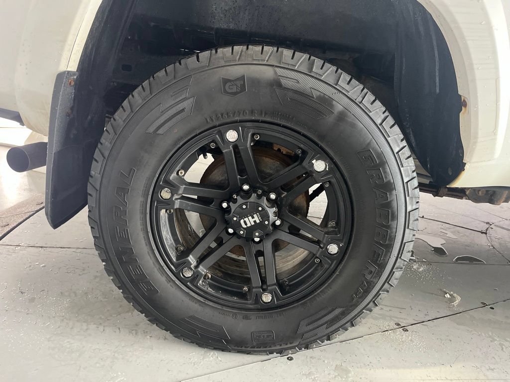 Used 2016 Toyota Tacoma SR5 AWD/4WD image 14