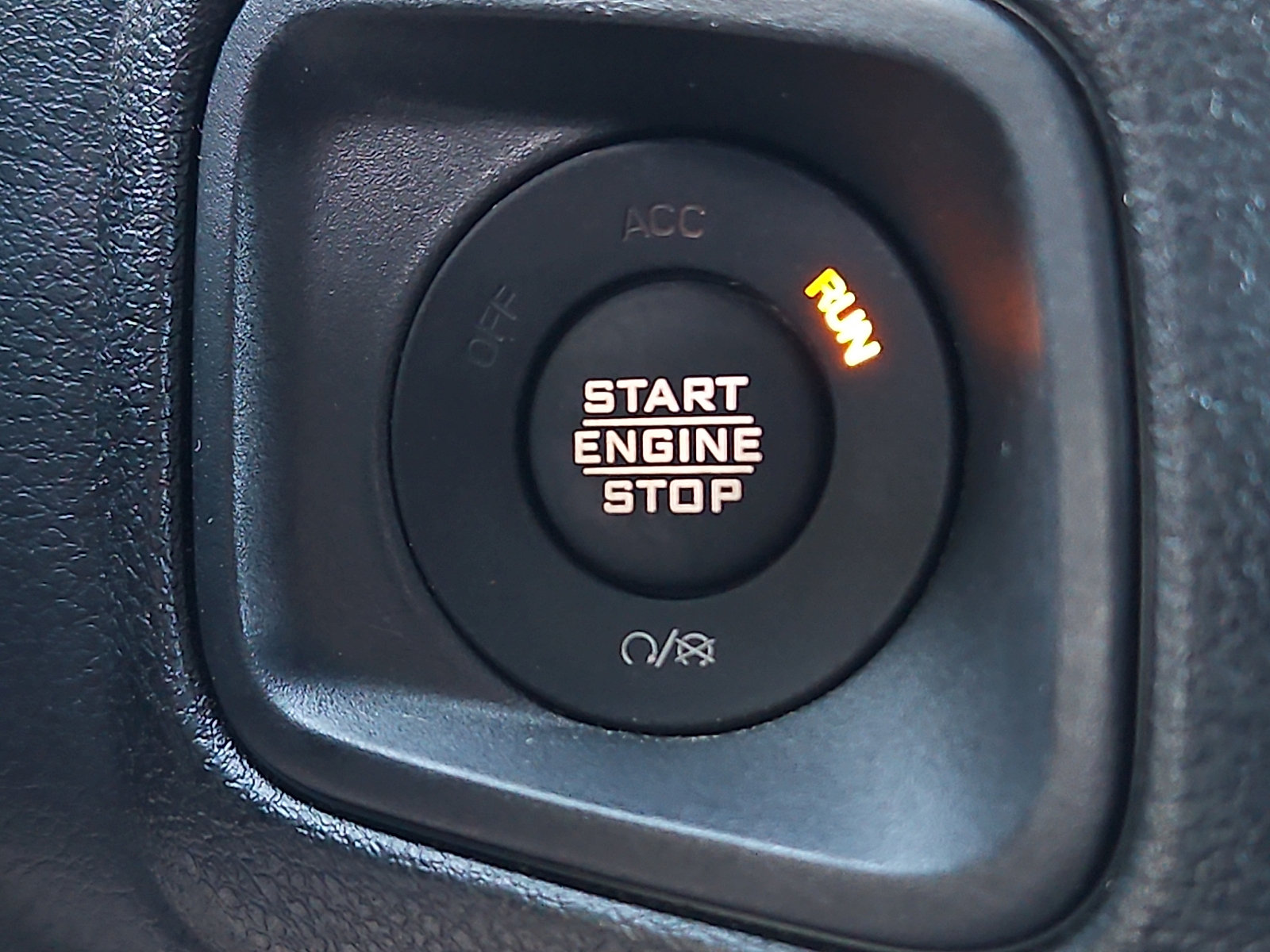 Used 2024 Jeep Wrangler Unlimited AWD/4WD image 27