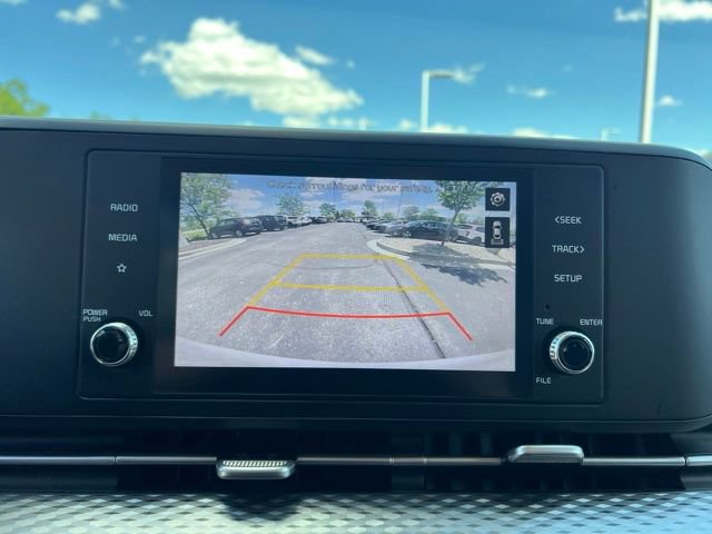 Certified 2022 Kia Carnival LX FWD image 20