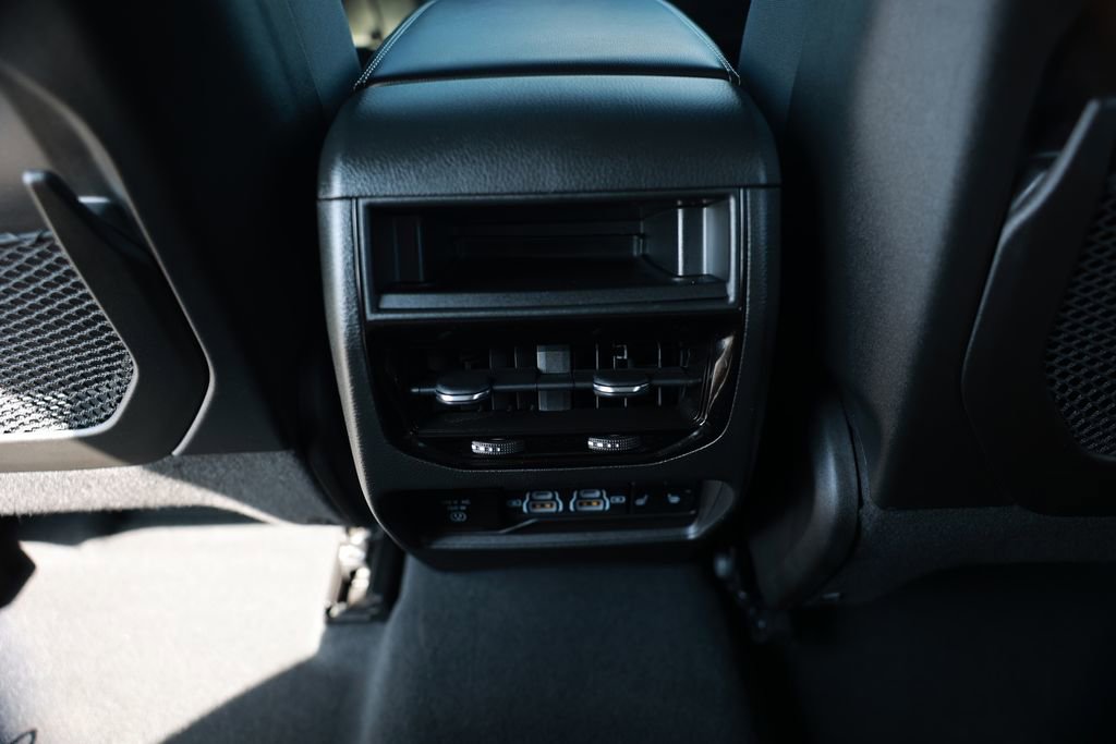 Used 2024 Jeep Grand Cherokee Limited 4xe w/ Luxury Tech Group II image 33