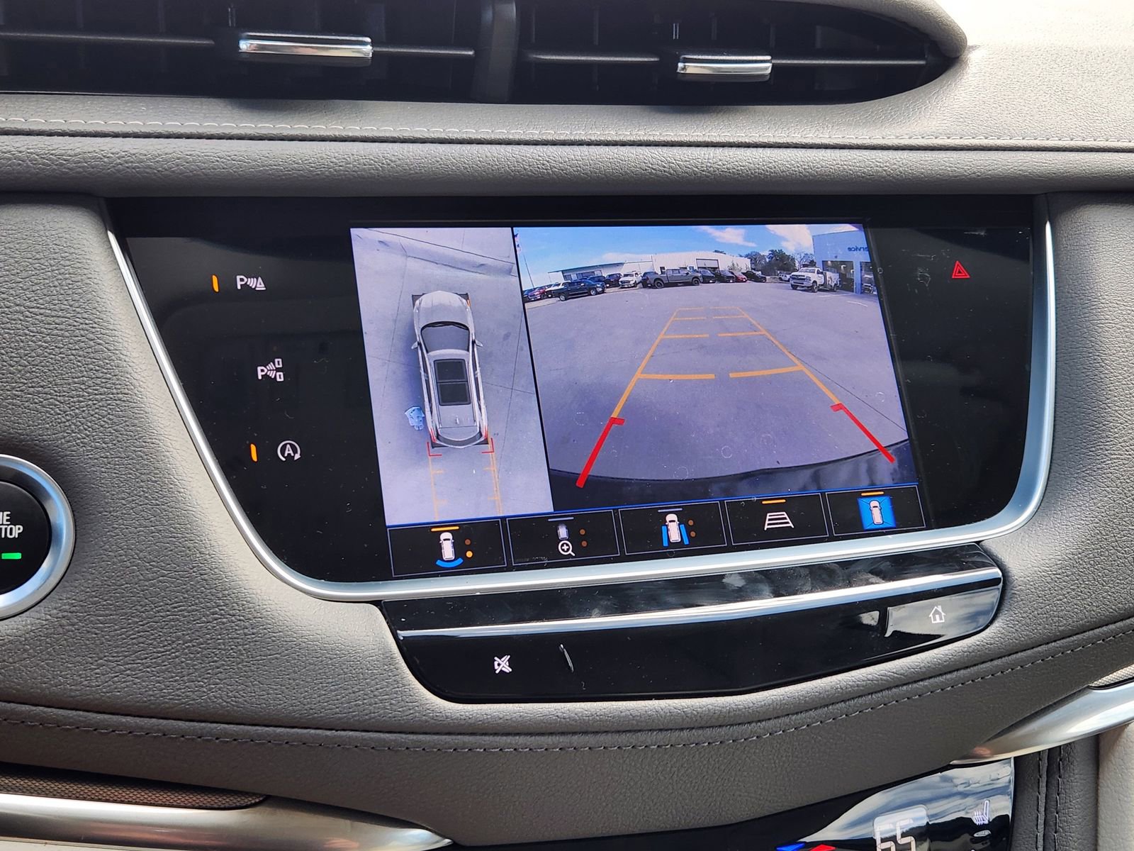 Used 2023 Cadillac XT5 Premium Luxury w/ Technology Package image 19