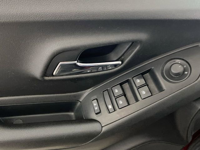 Used 2021 Chevrolet Trax LS AWD/4WD image 26