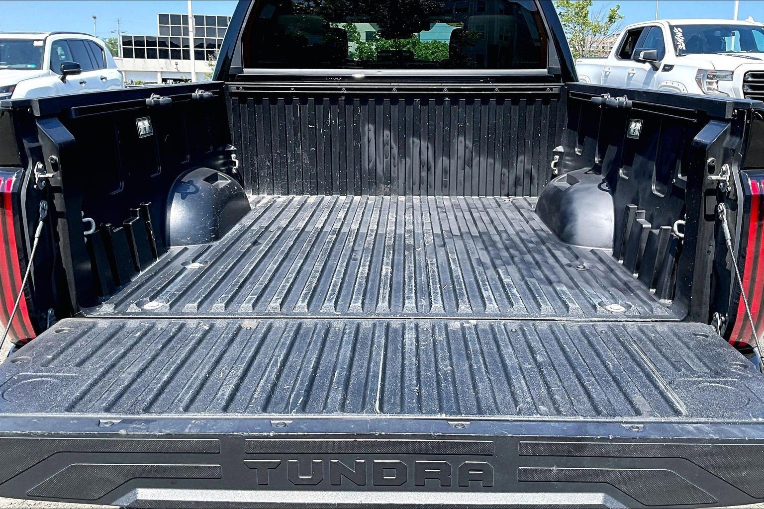 Used 2022 Toyota Tundra Platinum AWD/4WD image 33