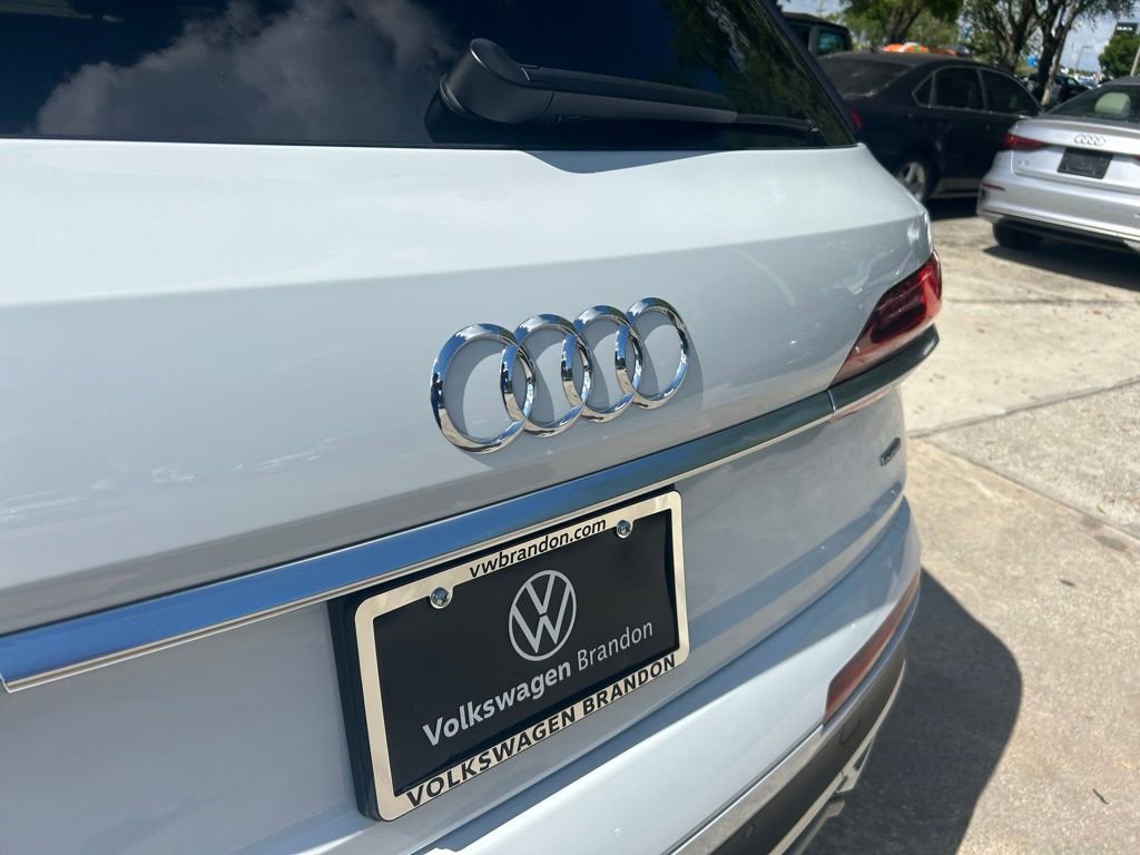 Used 2023 Audi Q7 3.0T Premium Plus w/ Premium Plus Package AWD/4WD image 31