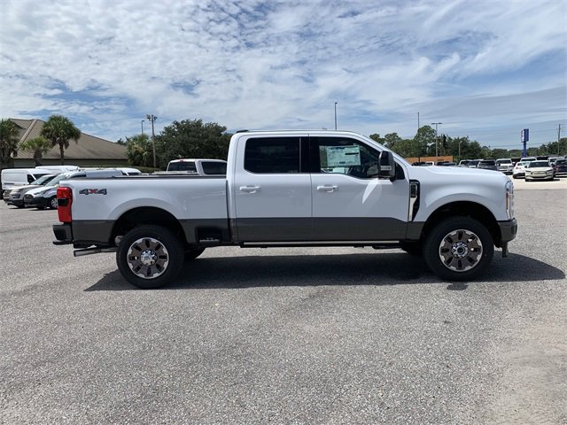 New 2026 Ford F250 4x4 Crew Cab Super Duty image 3