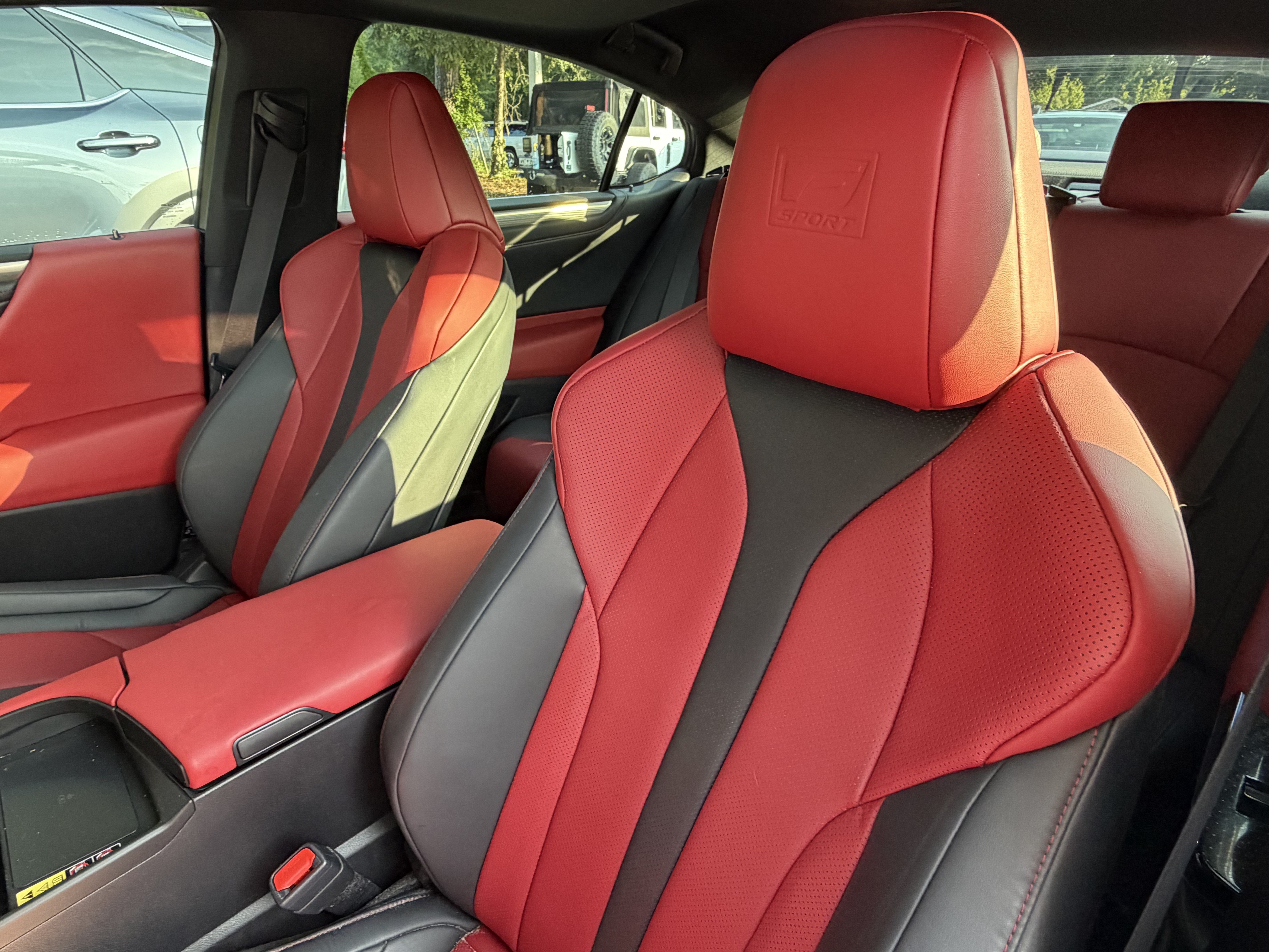 Certified 2025 Lexus ES 350 F Sport FWD image 18