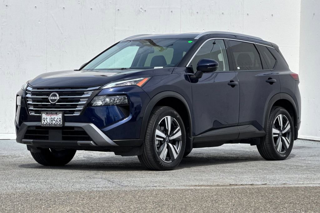 Used 2025 Nissan Rogue SL image 7