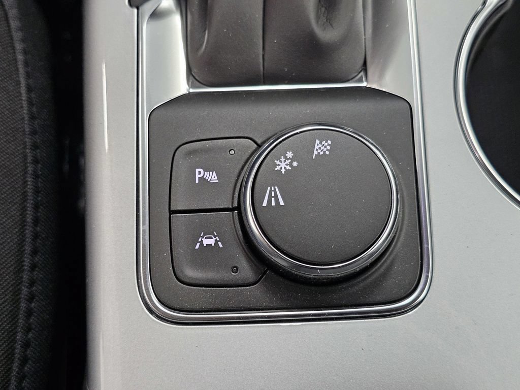 Used 2026 Chevrolet Blazer LT FWD image 22