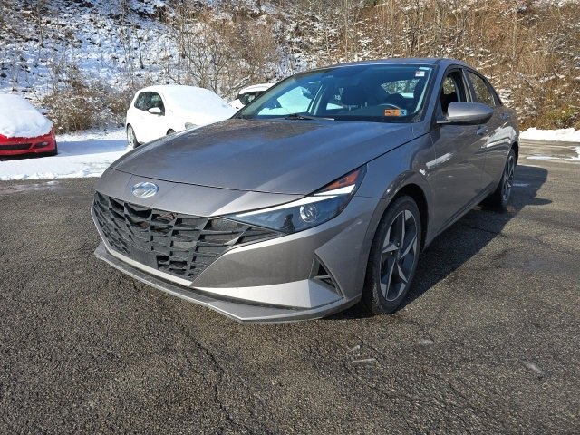 Used 2023 Hyundai Elantra SEL w/ Convenience Package