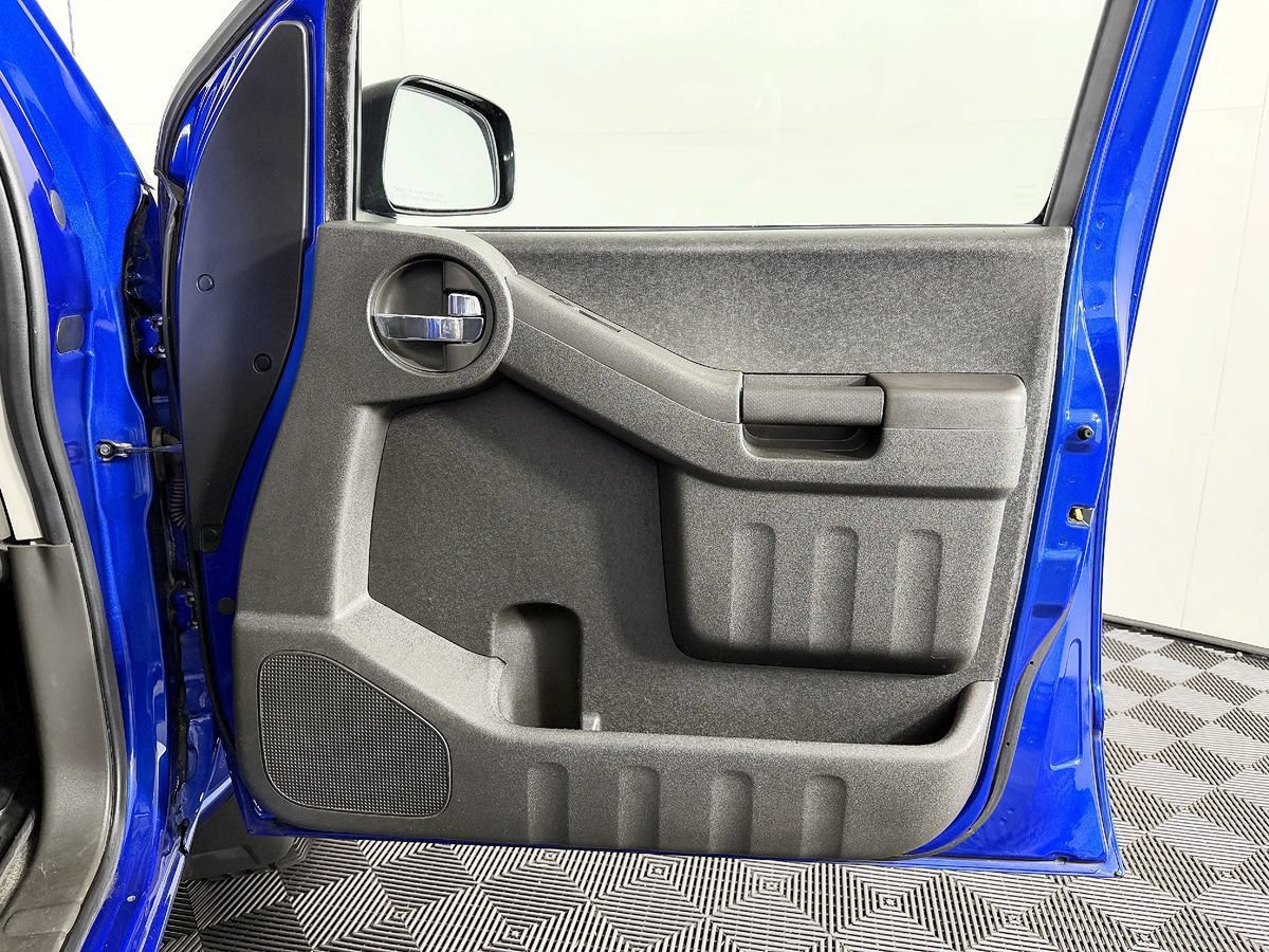 Used 2015 Nissan Xterra PRO-4X AWD/4WD image 45