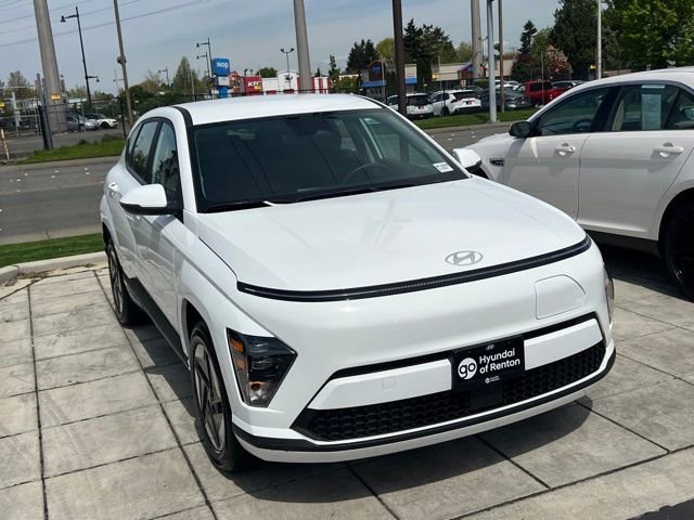 Certified 2024 Hyundai Kona SE FWD image 3