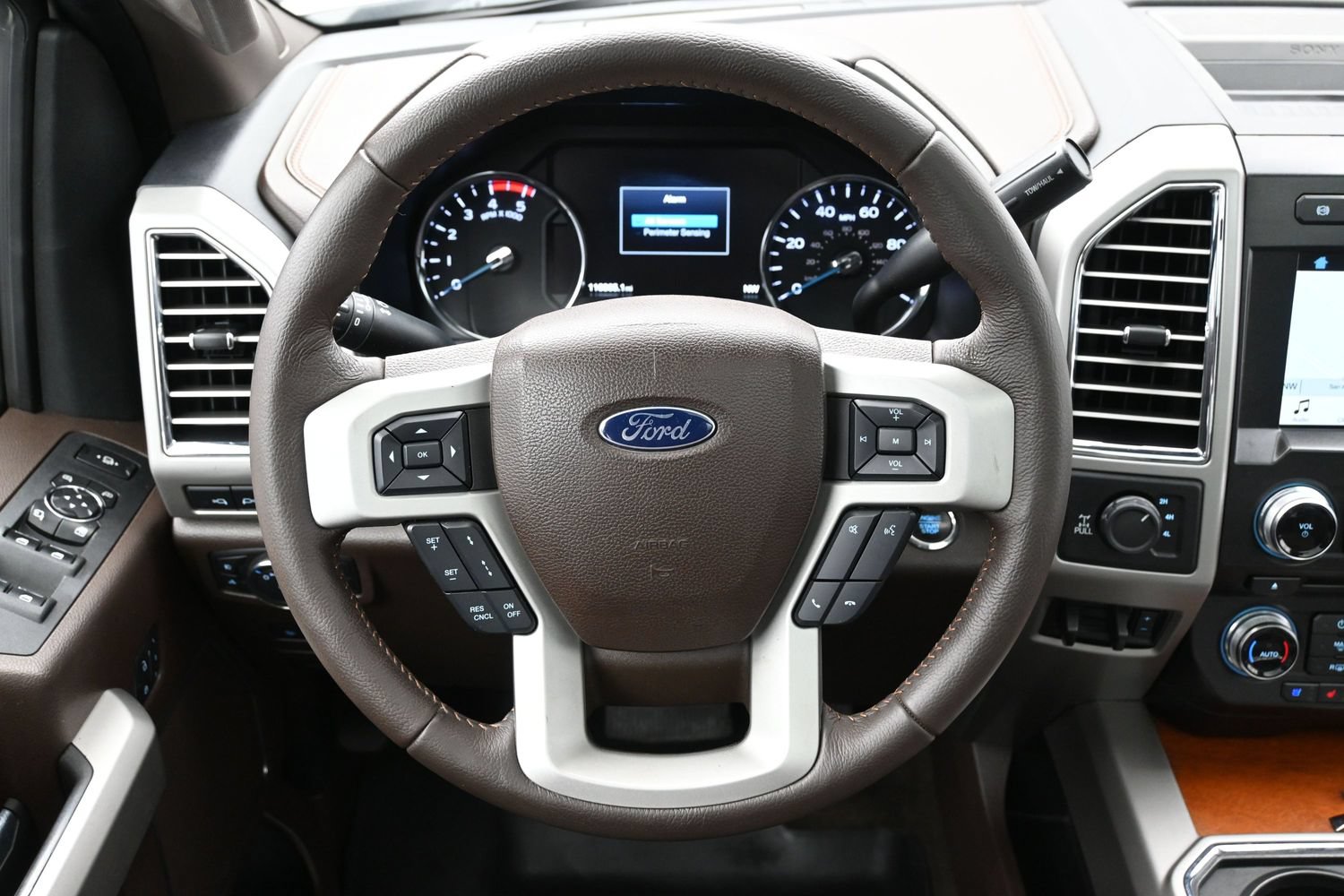 Used 2017 Ford F350 King Ranch w/ King Ranch Ultimate Package AWD/4WD image 15