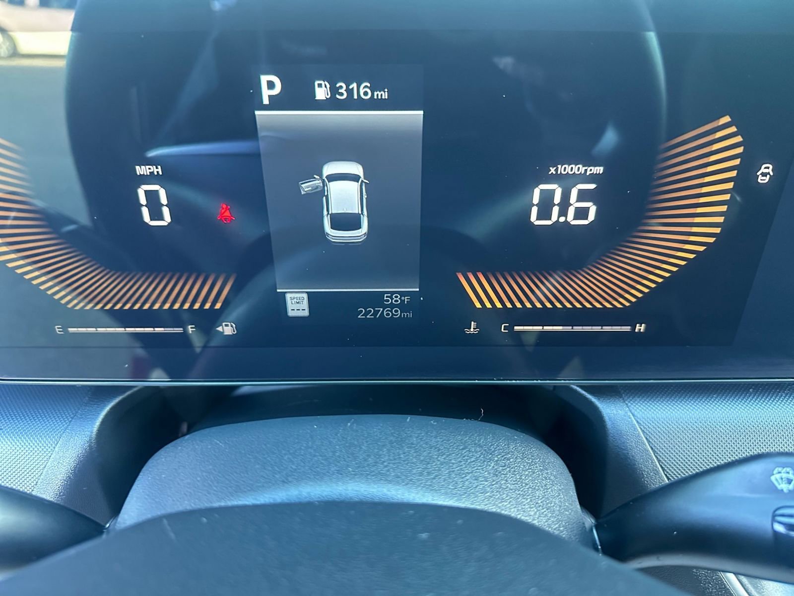 Used 2025 Kia K4 LXS image 41