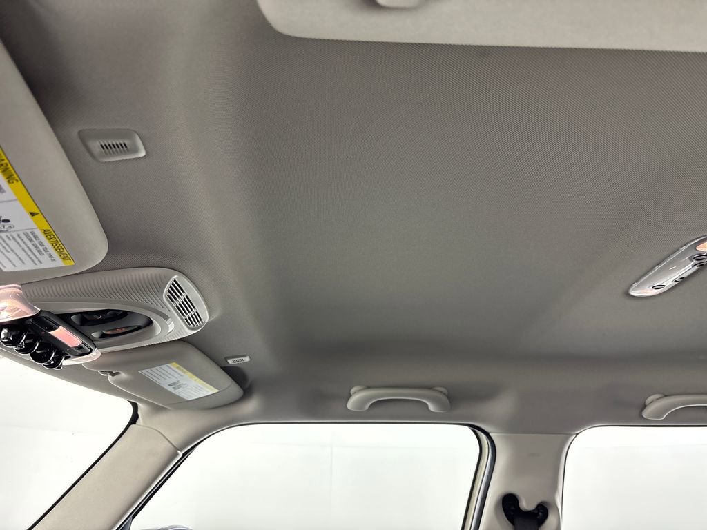 Used 2021 MINI Cooper S w/ Premium Package image 23